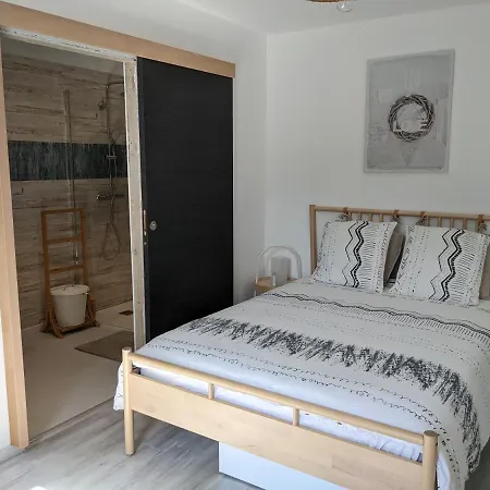 Chambre double indépendante BALI au sein du domaine PASSELOUP Porte Des Pierres Dorees Extérieur photo